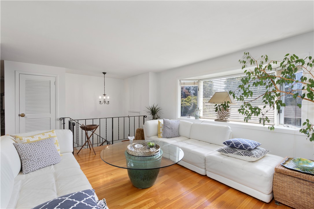 141 Redwood Road