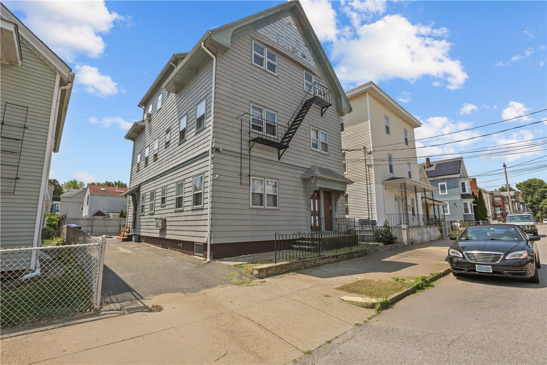 76 Magill Street