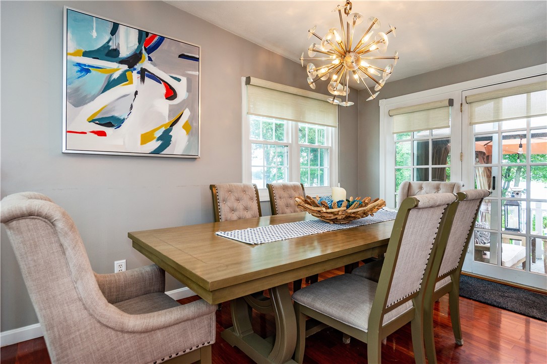 Warwick, Rhode Island 02889, United States, 3 Bedrooms Bedrooms, ,3 BathroomsBathrooms,Residential,Pending,169522