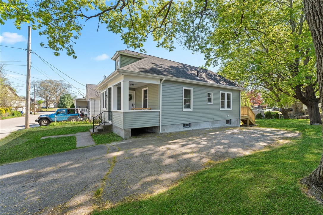 22 Viola Avenue