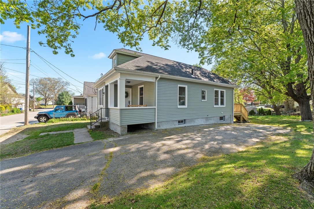 22 Viola Avenue