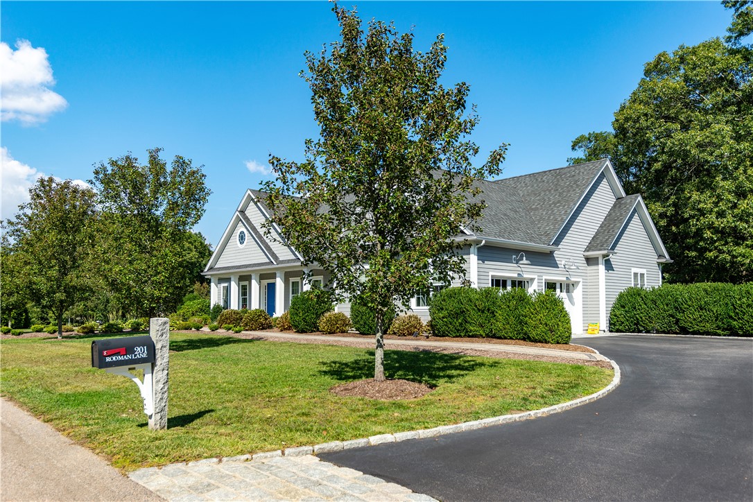 North Kingstown, Rhode Island 02852, United States, 4 Bedrooms Bedrooms, ,4 BathroomsBathrooms,Residential,Pending,215037