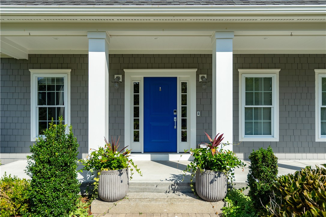 North Kingstown, Rhode Island 02852, United States, 4 Bedrooms Bedrooms, ,4 BathroomsBathrooms,Residential,Pending,215037