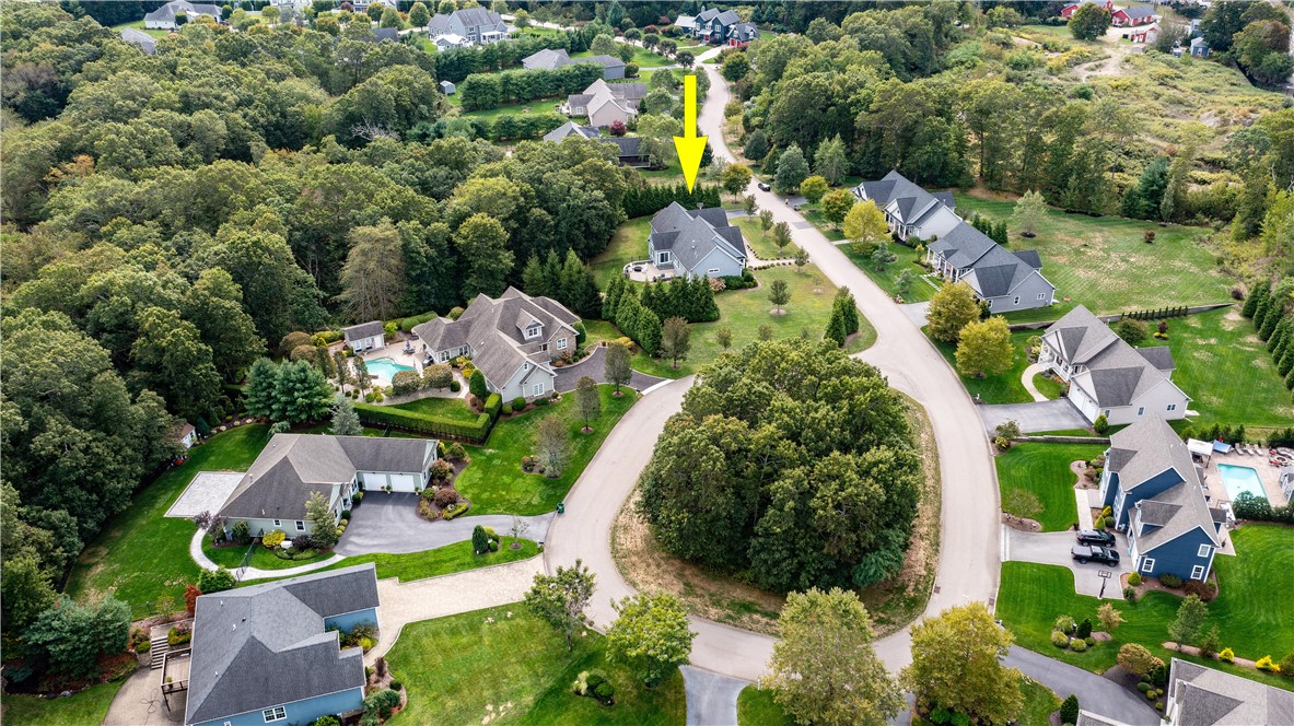 North Kingstown, Rhode Island 02852, United States, 4 Bedrooms Bedrooms, ,4 BathroomsBathrooms,Residential,Pending,215037