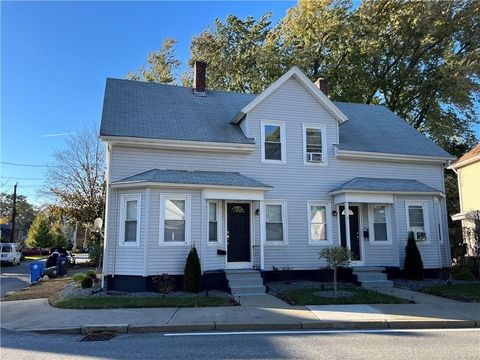 1971 1973 Cranston Street Cranston RI 02920