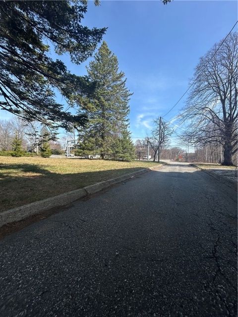 1646 Old Louisquisset Pike Lincoln RI 02865