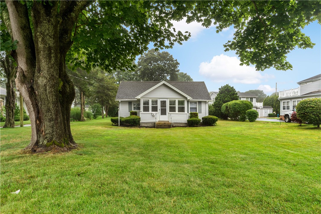 86 Winnapaug Road