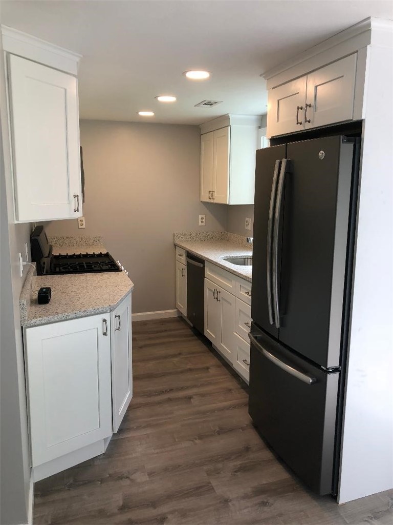 429 Boston Neck Road 431