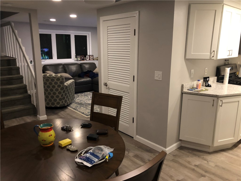 429 Boston Neck Road 431