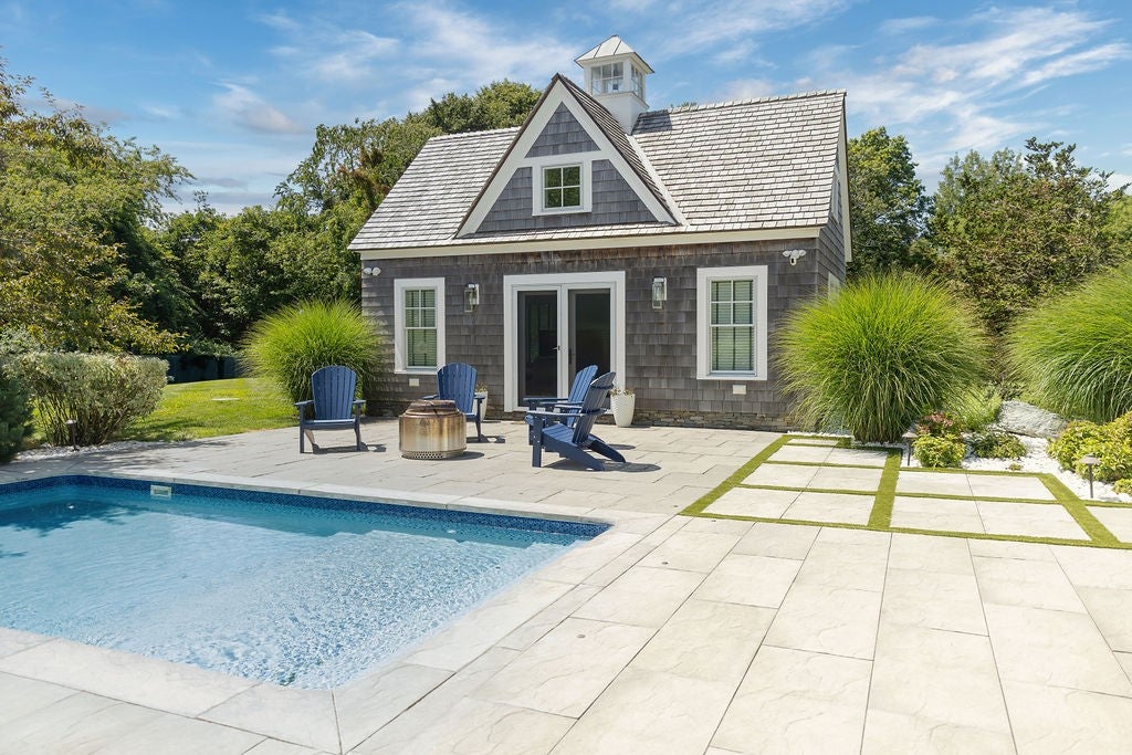 99 Meadowlark Lane