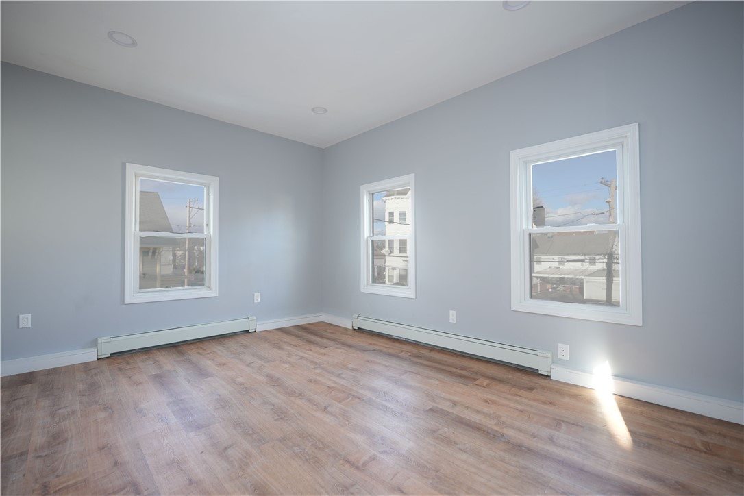 74 Hawes Street 2