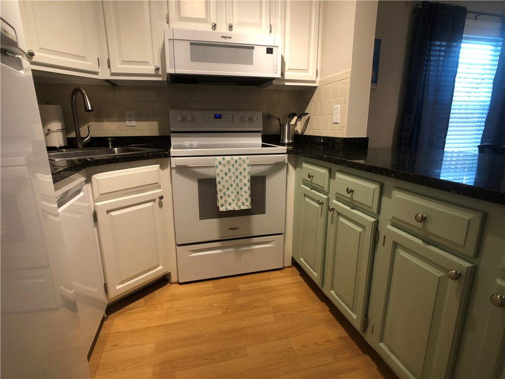 130 Purgatory Road 4