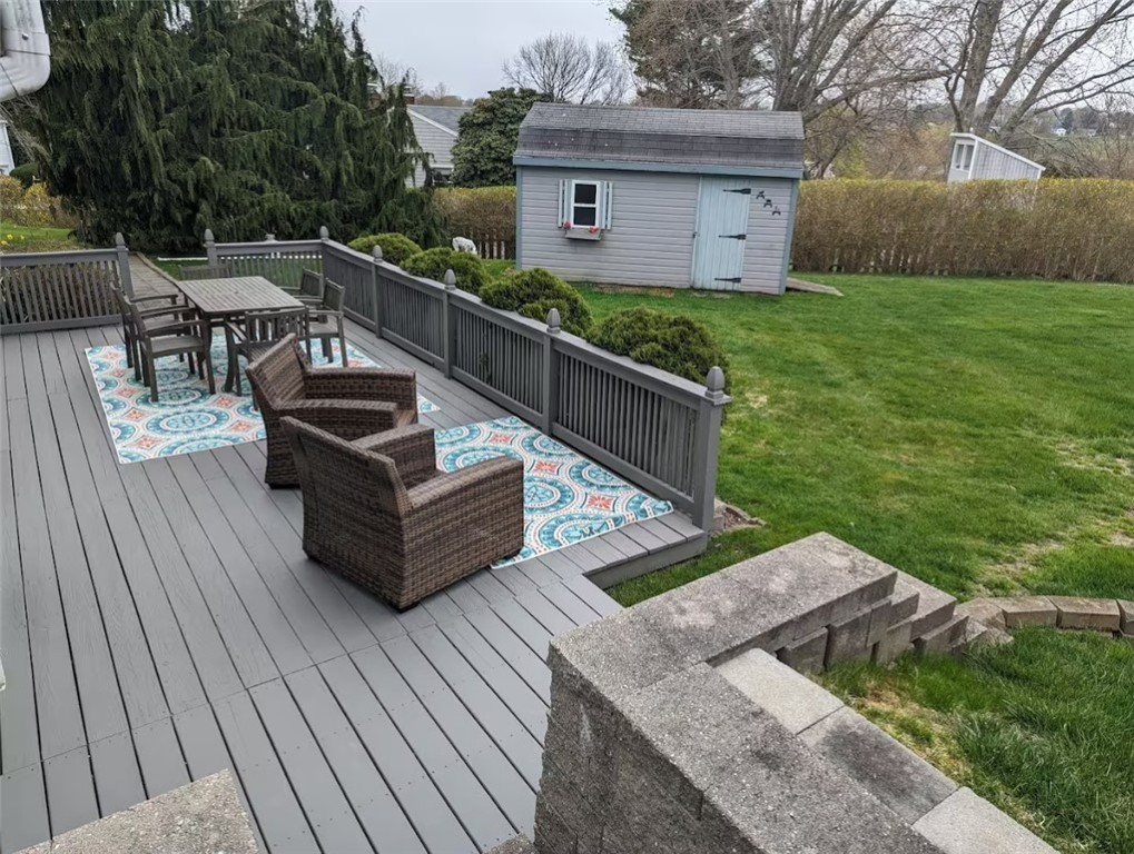 24 Longmeadow Avenue