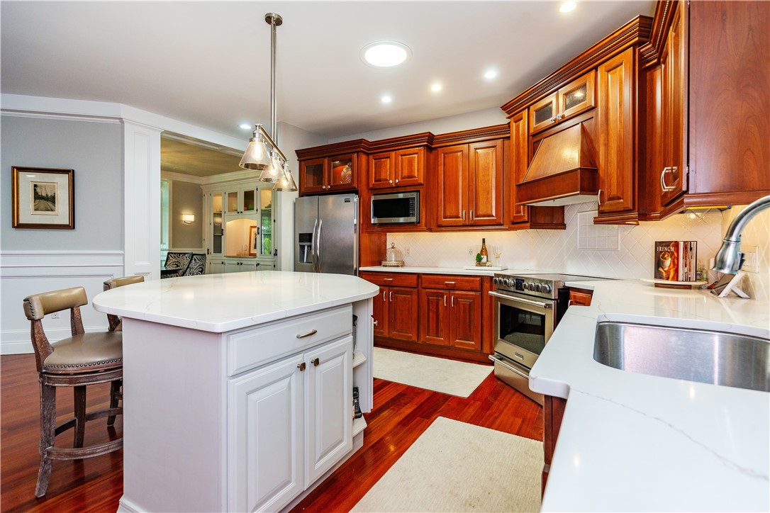 Smithfield, Rhode Island, 02917, United States, 4 Bedrooms Bedrooms, ,3 BathroomsBathrooms,Residential,Active,2025571