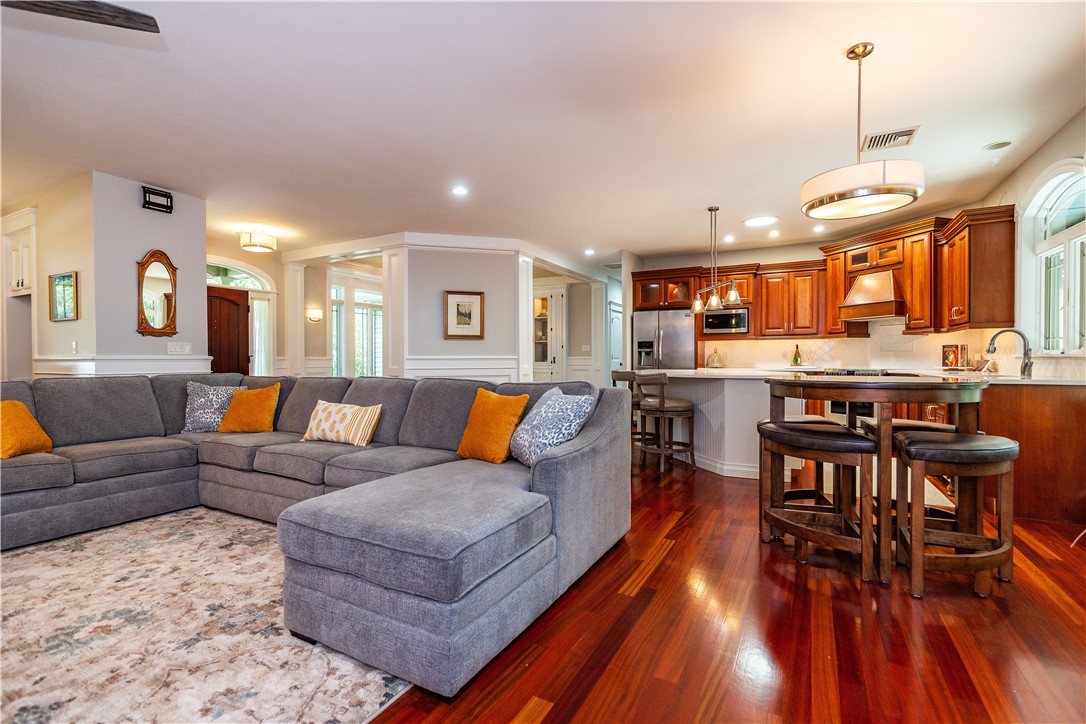 Smithfield, Rhode Island, 02917, United States, 4 Bedrooms Bedrooms, ,3 BathroomsBathrooms,Residential,Active,2025571