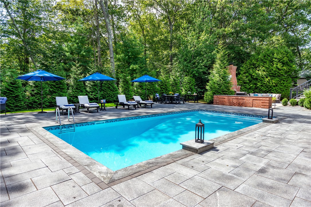 Smithfield, Rhode Island, 02917, United States, 4 Bedrooms Bedrooms, ,3 BathroomsBathrooms,Residential,Active,2025571