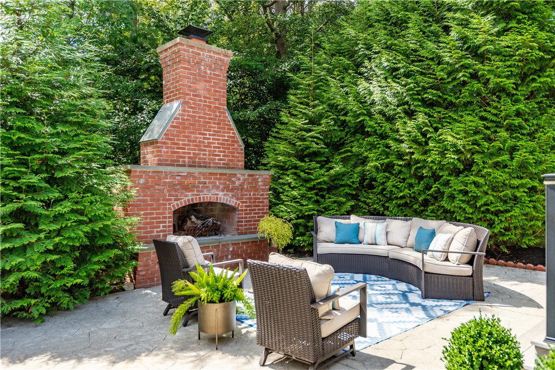 Smithfield, Rhode Island, 02917, United States, 4 Bedrooms Bedrooms, ,3 BathroomsBathrooms,Residential,Active,2025571