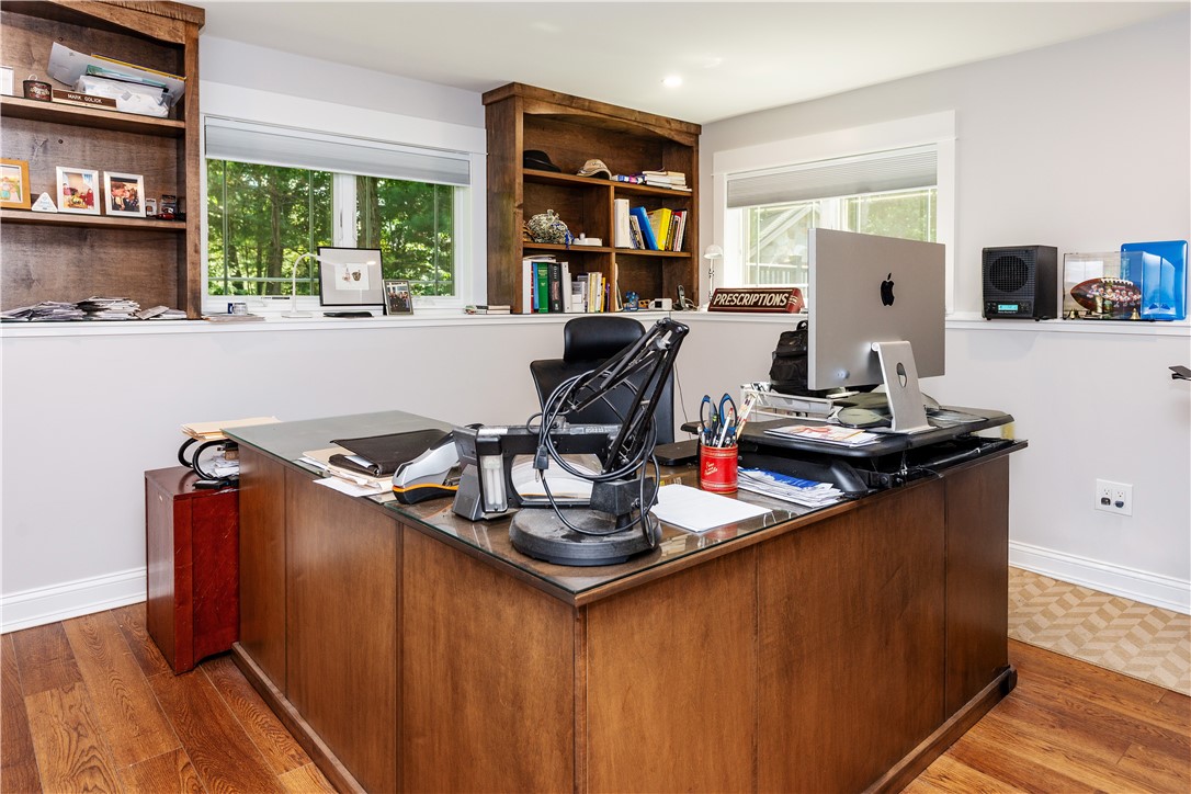 Smithfield, Rhode Island, 02917, United States, 4 Bedrooms Bedrooms, ,3 BathroomsBathrooms,Residential,Active,2025571