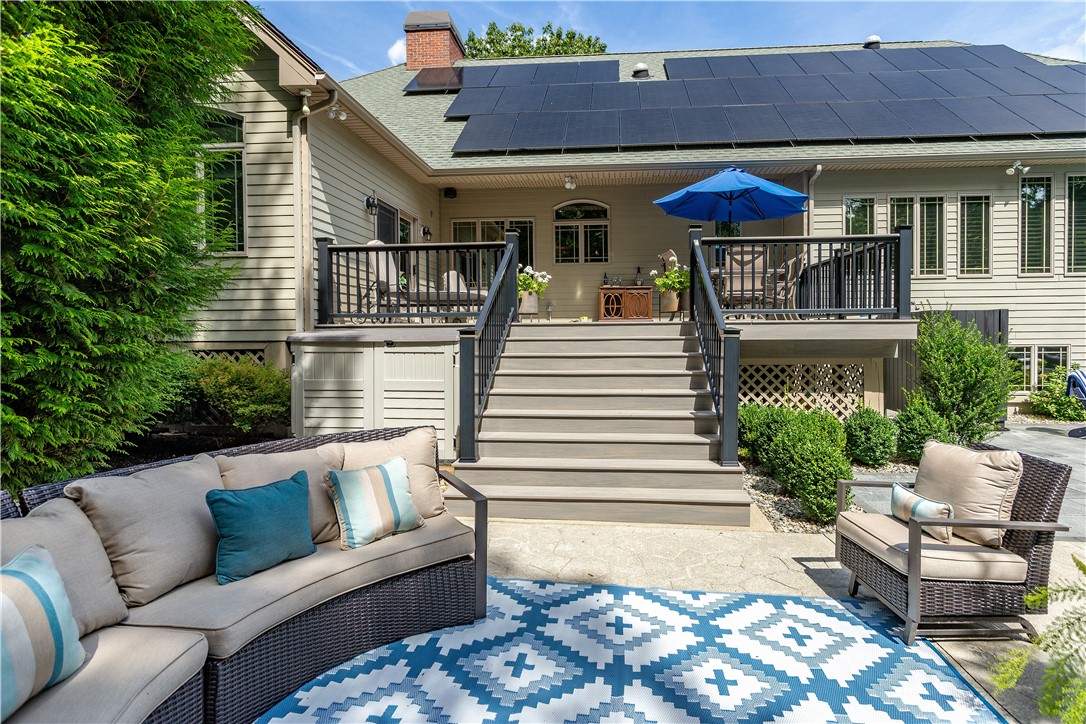 Smithfield, Rhode Island, 02917, United States, 4 Bedrooms Bedrooms, ,3 BathroomsBathrooms,Residential,Active,2025571