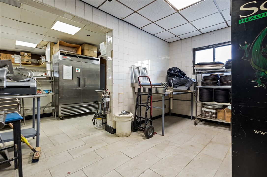 2792 Pawtucket Avenue