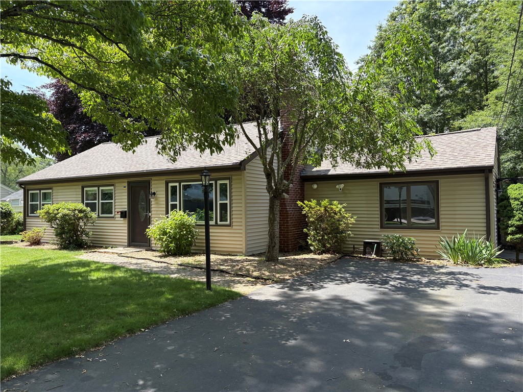 7 Hemlock Drive