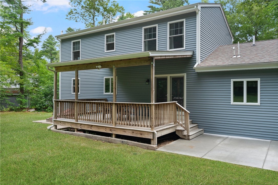 Hopkinton, Rhode Island 02832, United States, 3 Bedrooms Bedrooms, ,3 BathroomsBathrooms,Residential,Active,203595