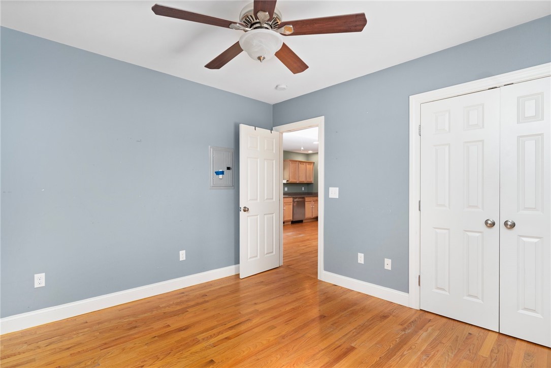 Hopkinton, Rhode Island 02832, United States, 3 Bedrooms Bedrooms, ,3 BathroomsBathrooms,Residential,Active,203595