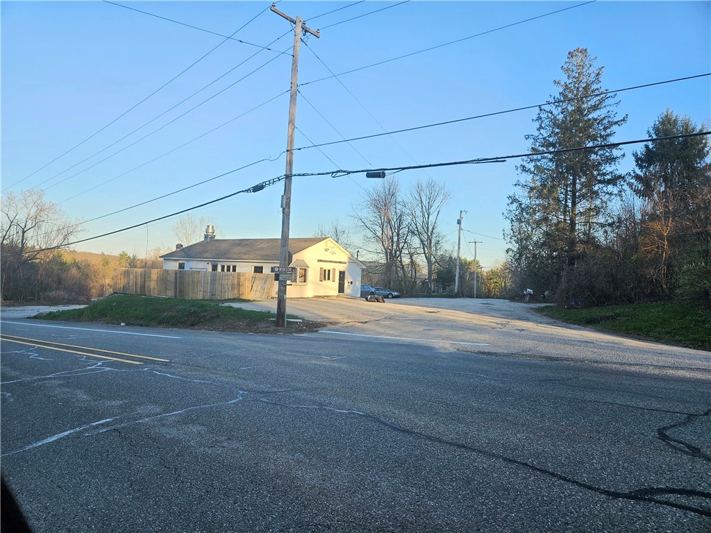 180 Hartford Pike