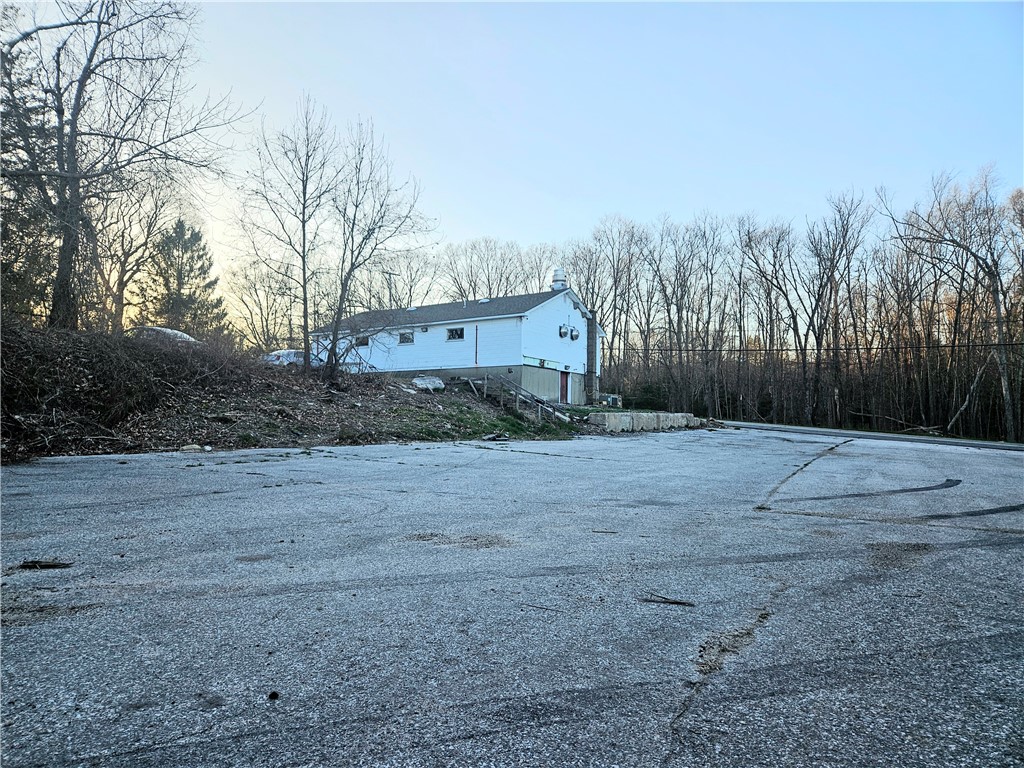 180 Hartford Pike