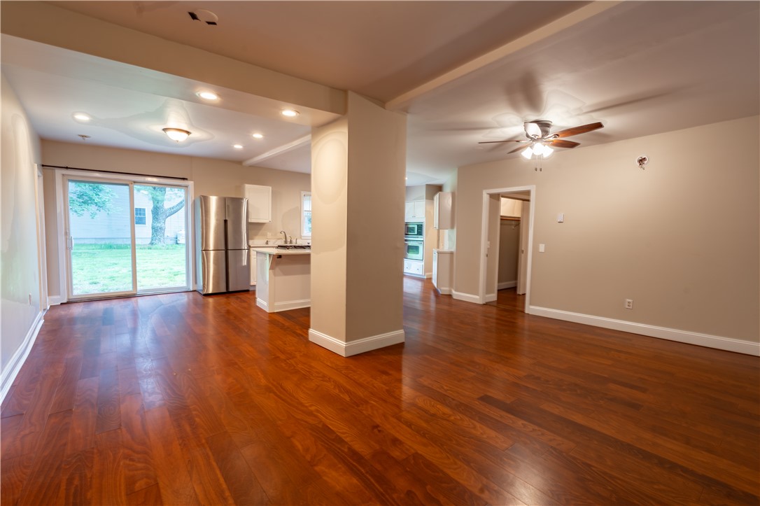 18 Railroad Avenue