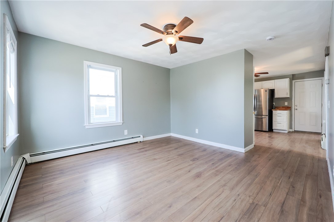 East Providence, Rhode Island 02914, United States, 6 Bedrooms Bedrooms, ,3 BathroomsBathrooms,Residential,Pending,100197