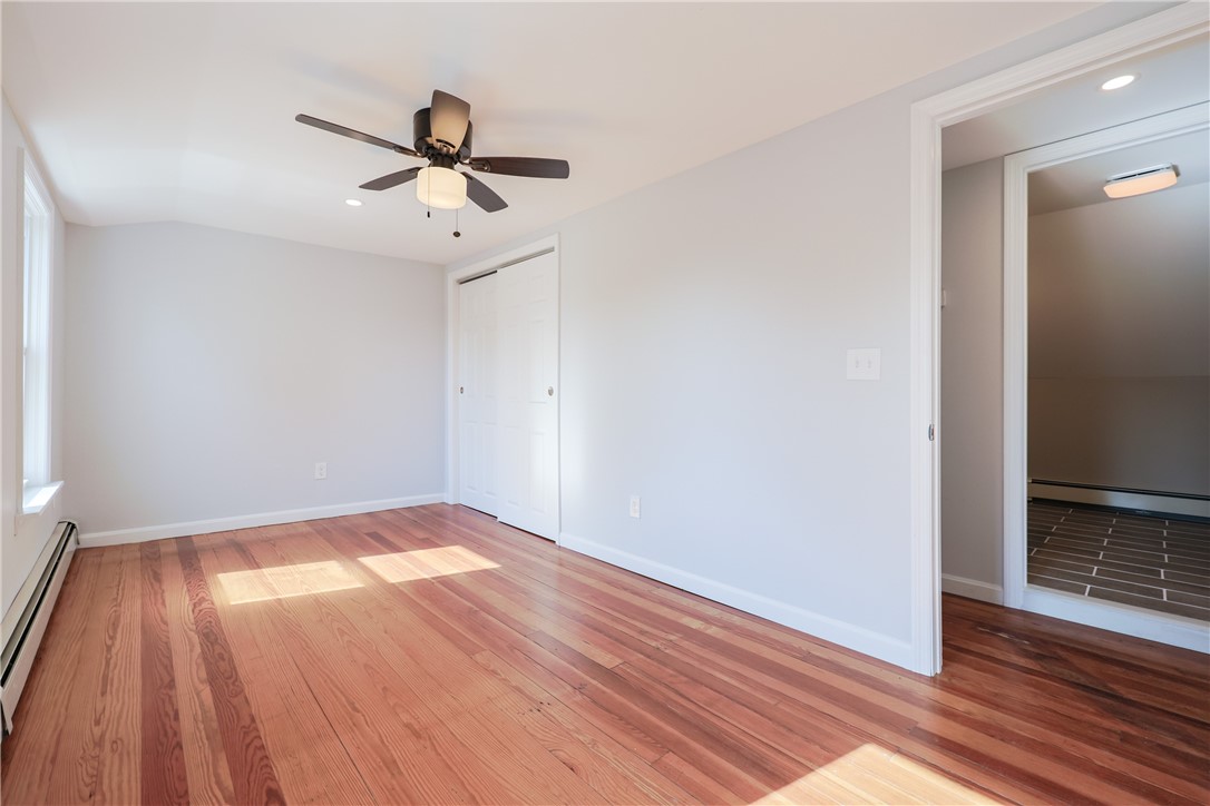 East Providence, Rhode Island 02914, United States, 6 Bedrooms Bedrooms, ,3 BathroomsBathrooms,Residential,Pending,100197