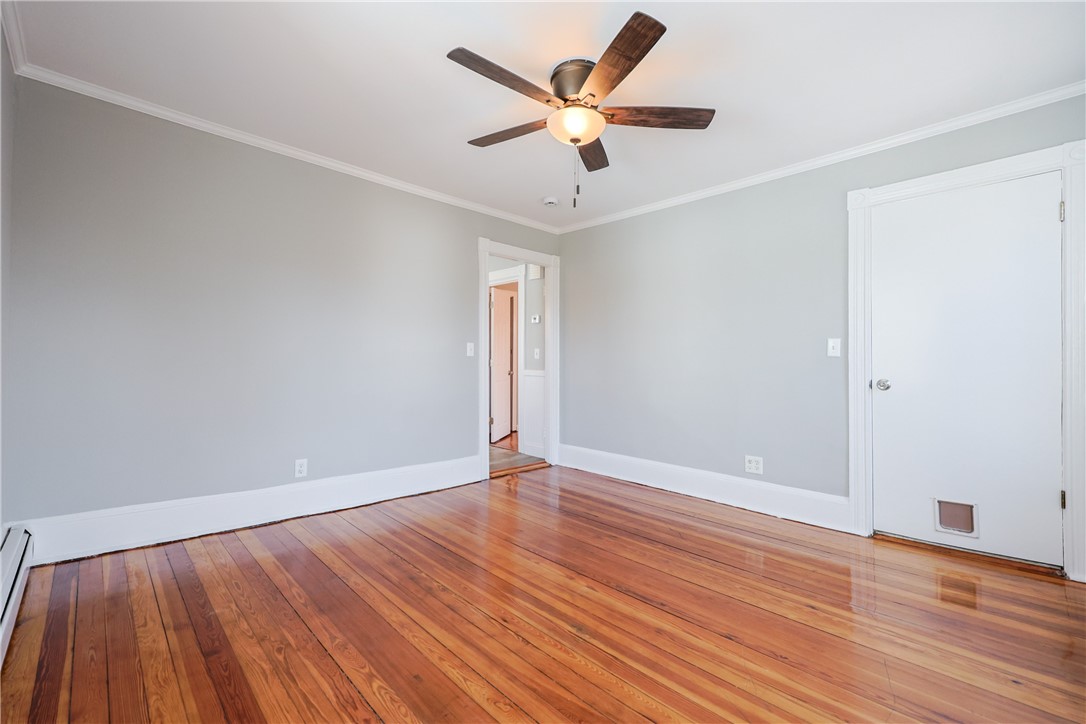 East Providence, Rhode Island 02914, United States, 6 Bedrooms Bedrooms, ,3 BathroomsBathrooms,Residential,Pending,100197