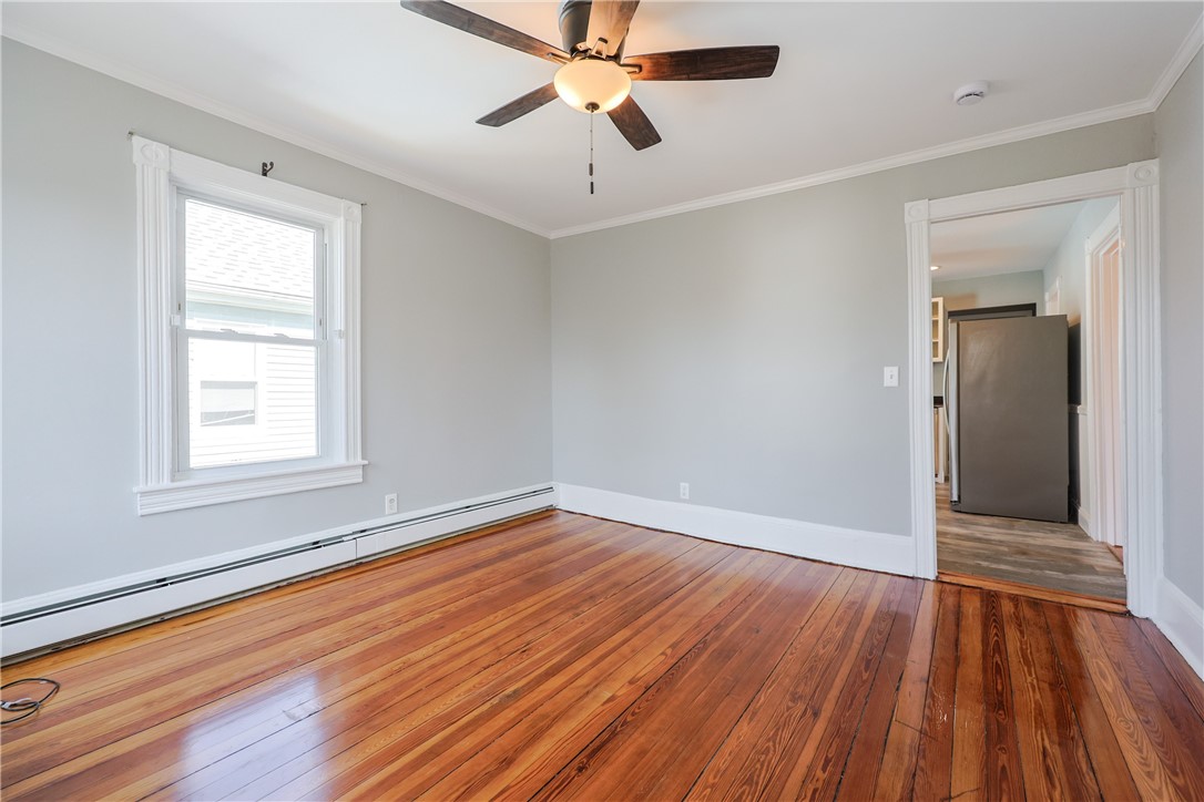 East Providence, Rhode Island 02914, United States, 6 Bedrooms Bedrooms, ,3 BathroomsBathrooms,Residential,Pending,100197