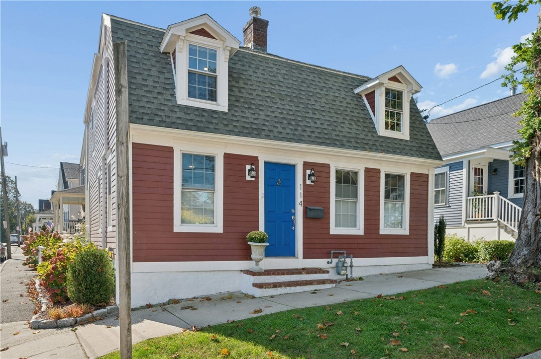 114 Constitution Street