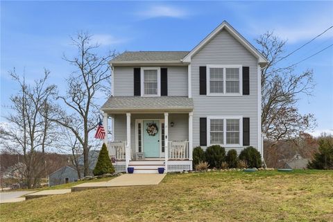 19 Fieldstone Way Westerly RI 02891