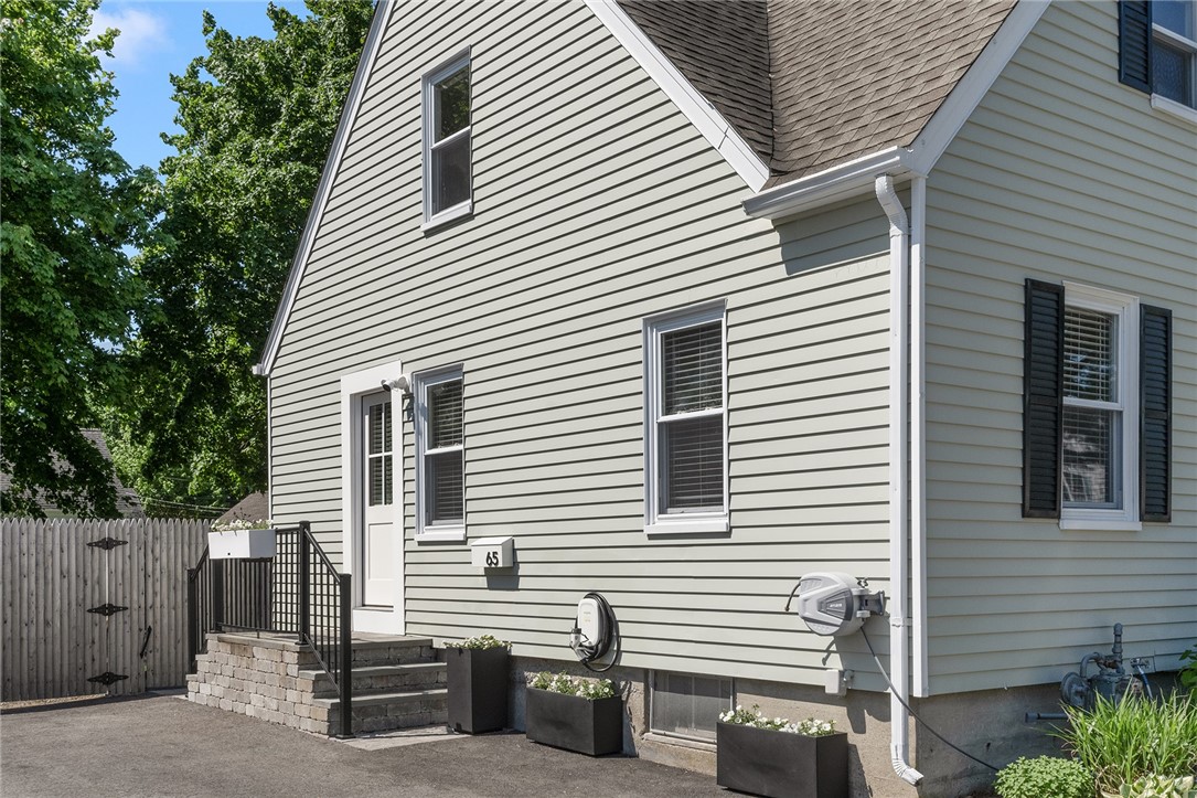65 Thurston Street