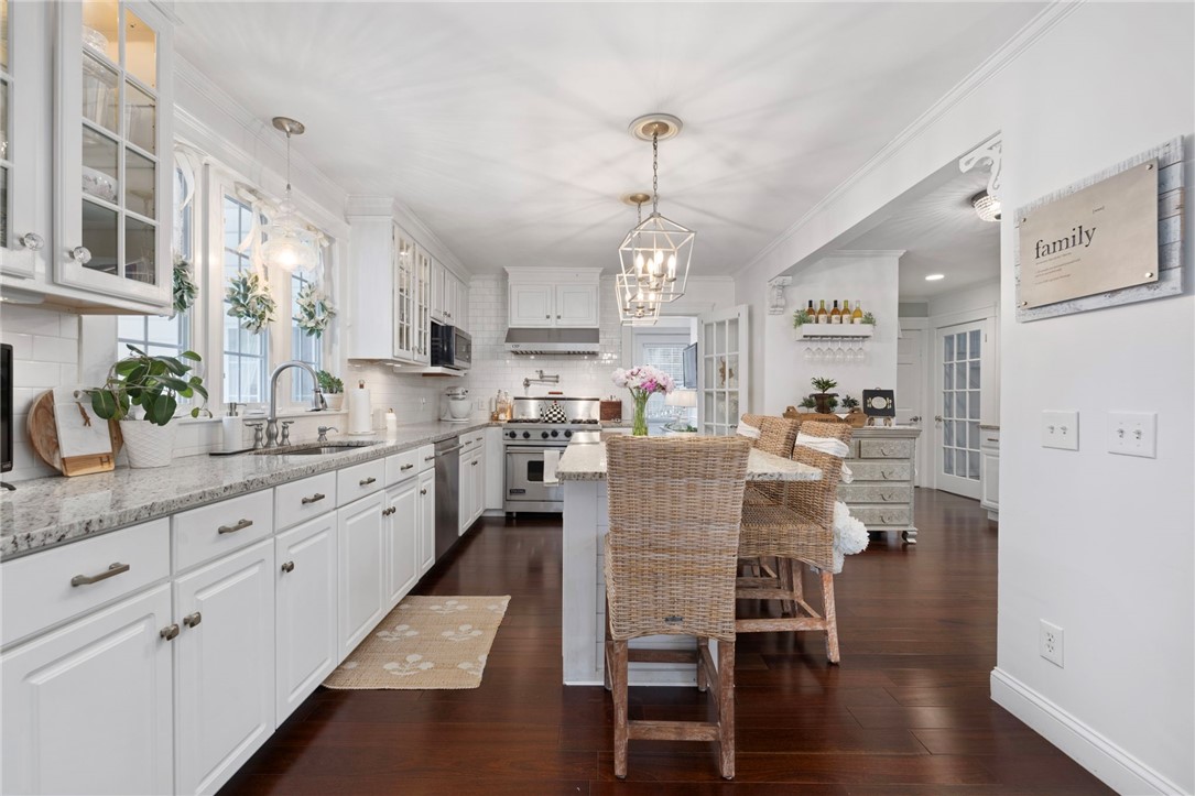 34 North Country Club Drive