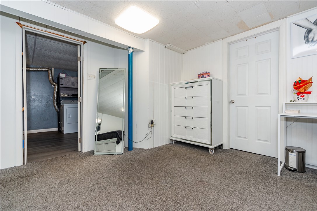 Cranston, Rhode Island 02920, United States, 3 Bedrooms Bedrooms, ,1 BathroomBathrooms,Residential,Active,153187