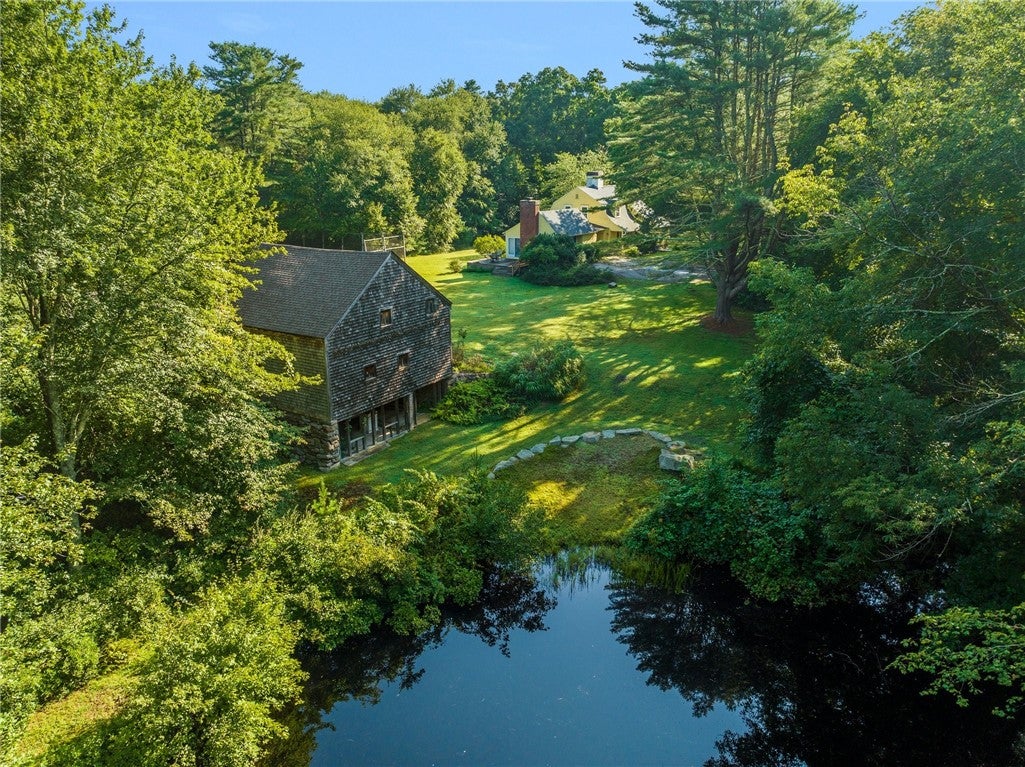 941 Carrs Pond Road