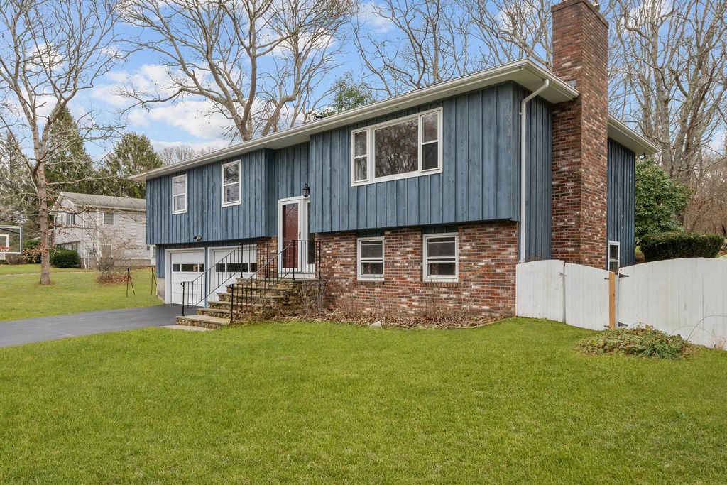 35 Robin Hollow Lane