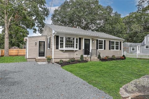 5 Williams Street Barrington RI 02806