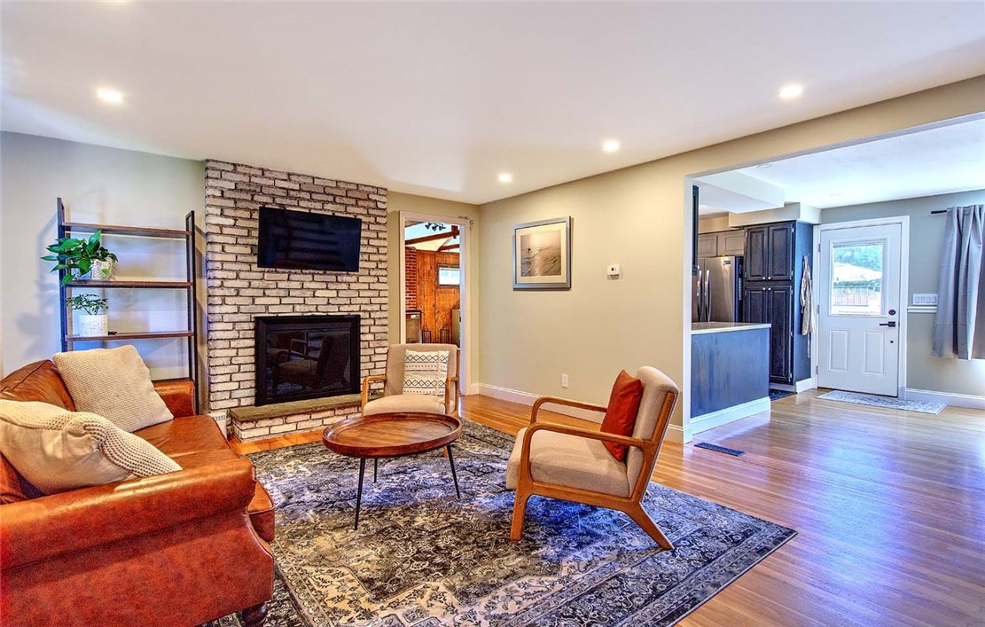 62 Meadowcrest Drive