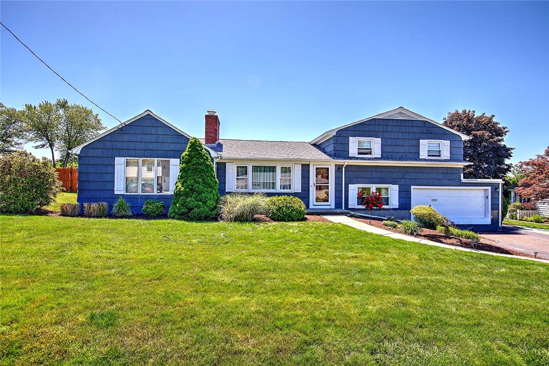 62 Meadowcrest Drive