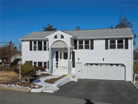 27 Aurelia Drive Providence RI 02909