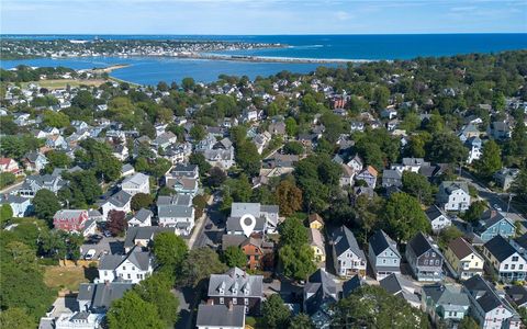 17 Lincoln Street Newport RI 02840