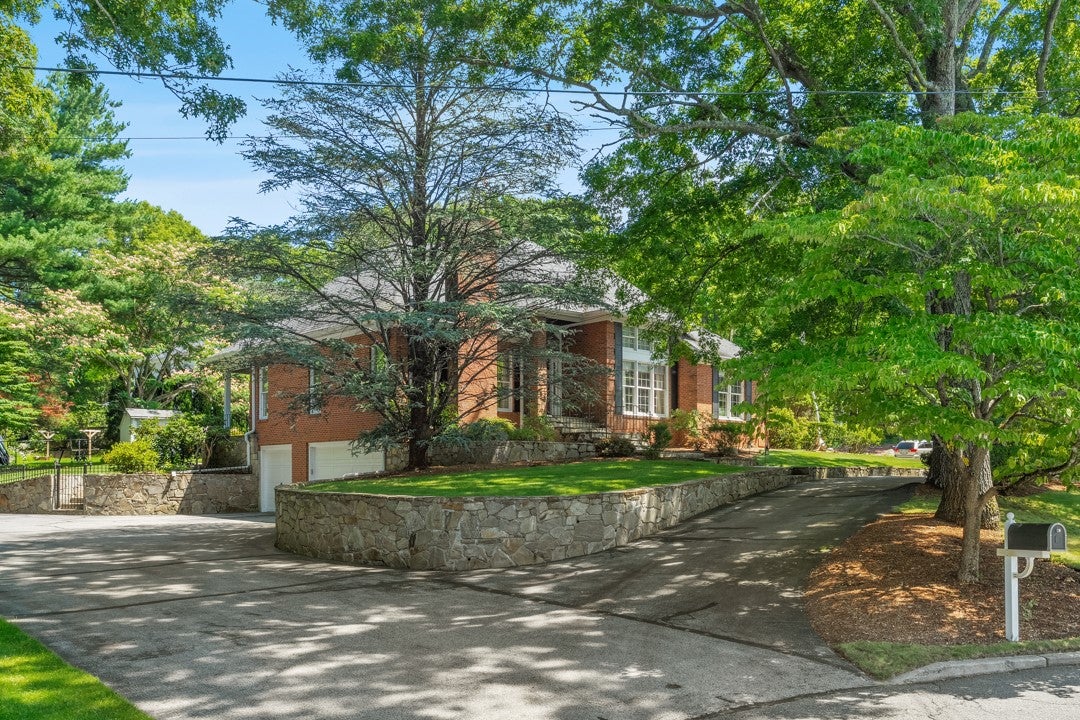 1 Mulberry Court