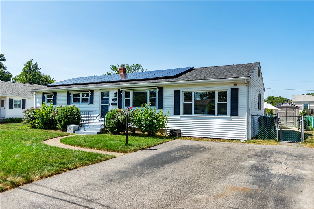 Warwick, Rhode Island 02886, United States, 3 Bedrooms Bedrooms, ,2 BathroomsBathrooms,Residential,Pending,182150