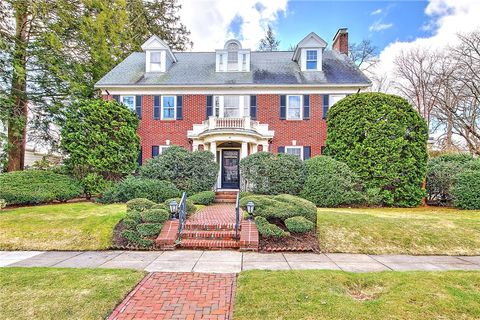 39 Harwich Road Providence RI 02906