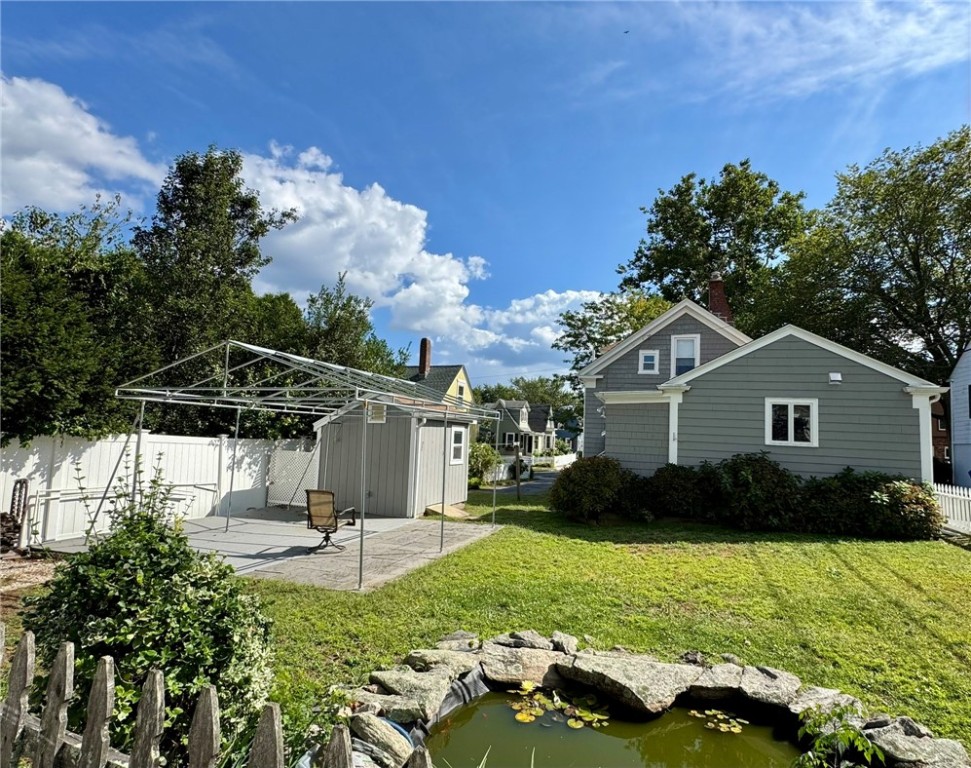 113 Constitution Street